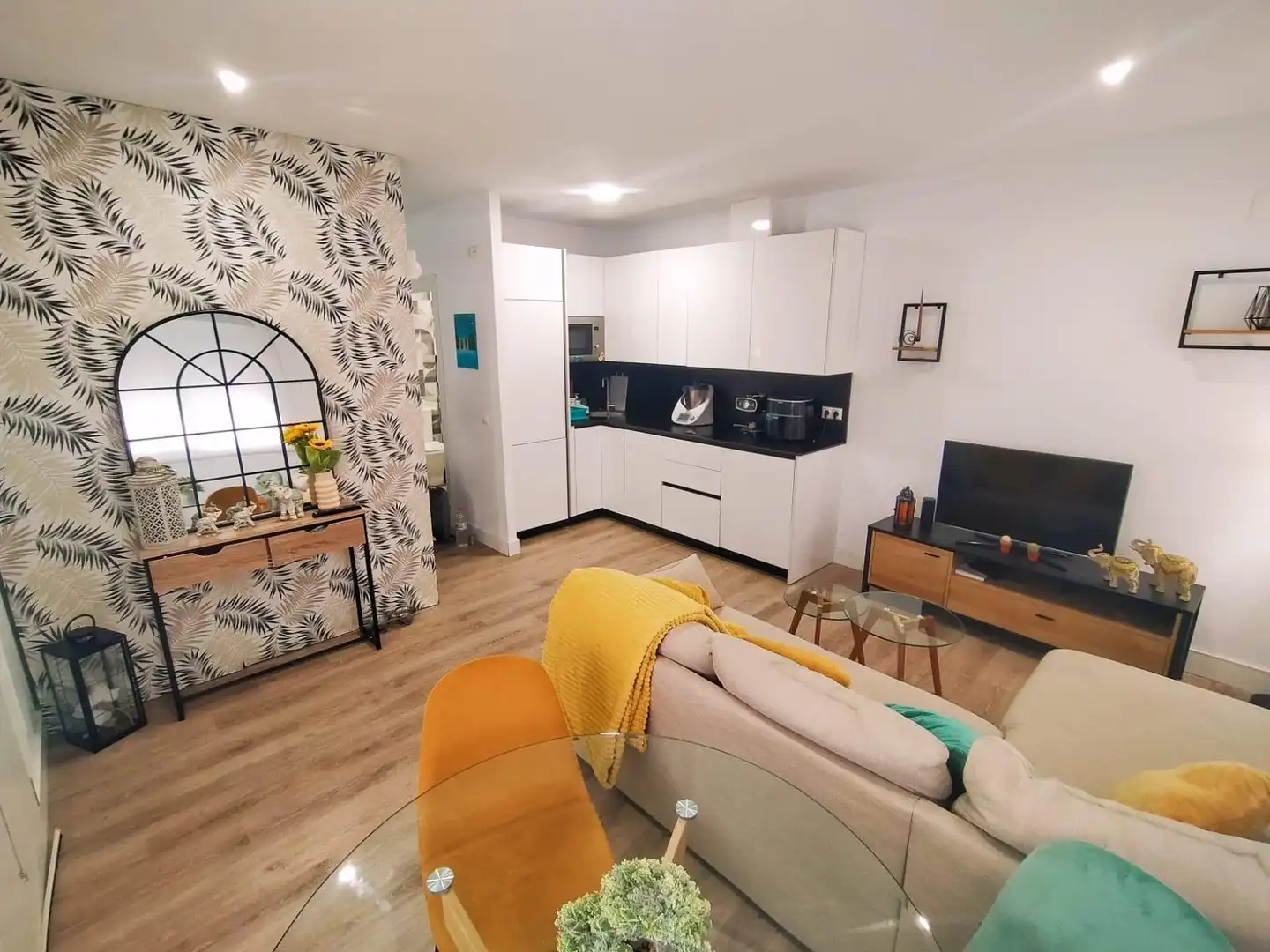 Sala d'estar de Pis en venda en Málaga amb Aire condicionat, Jardí privat i Moblat
