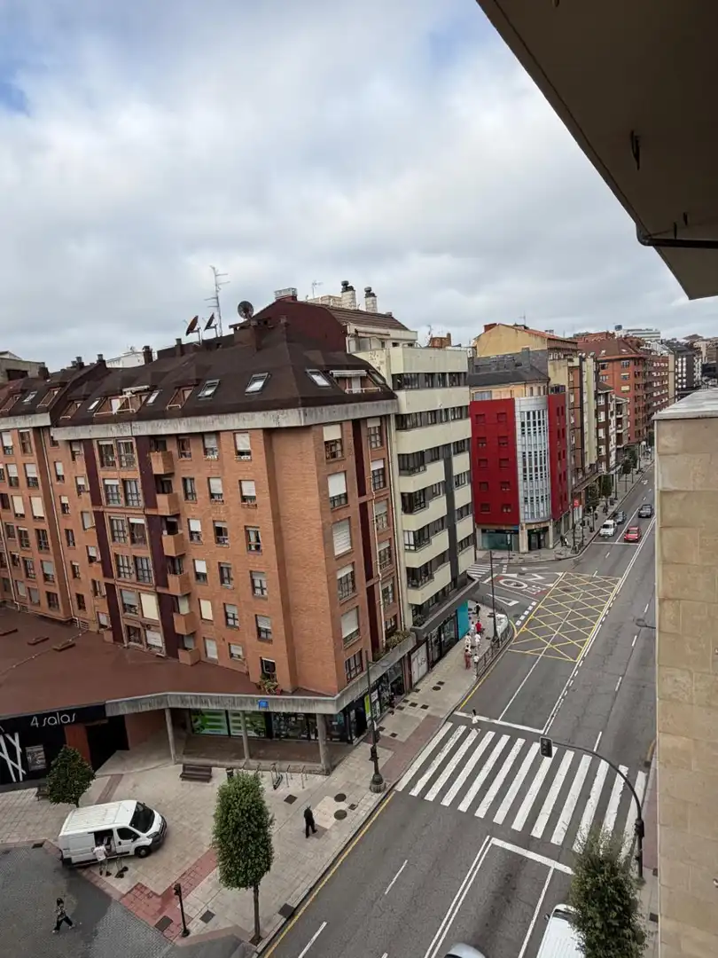 Piso de alquiler en Milán - Pumarín