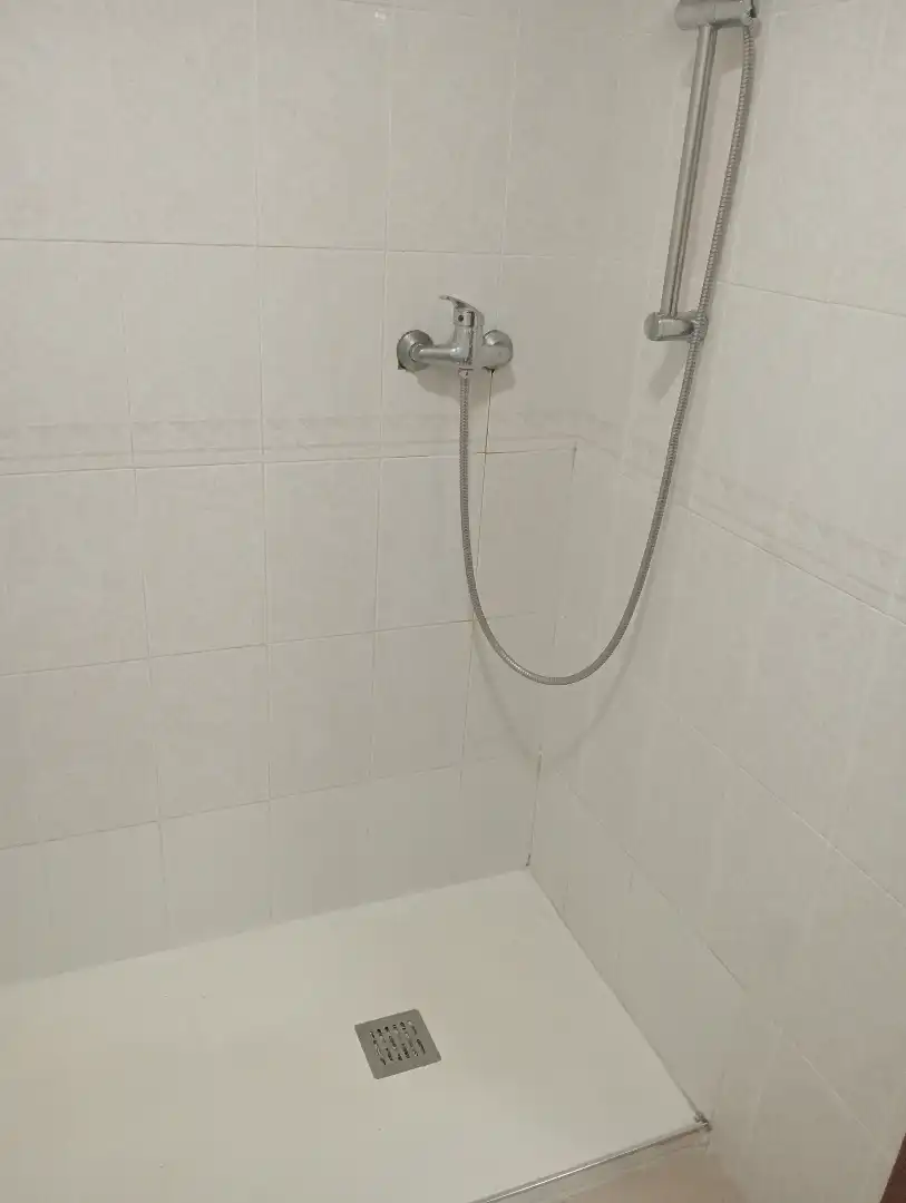 Bathroom of Office for rent in Valencia  with Air Conditioner and Heating