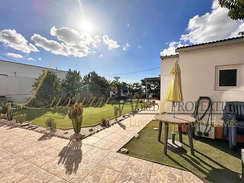 Casa con jardín en venta en La Balsa