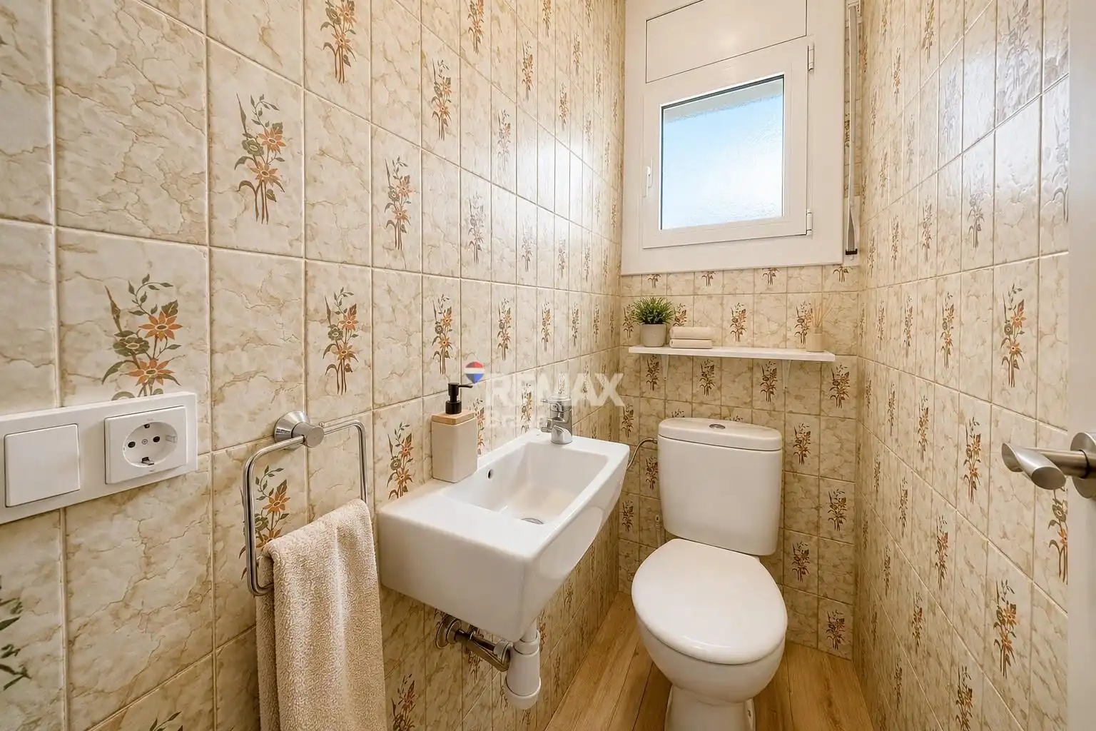 Bathroom of Houses for sale in Roses  with Air Conditioner, Private garden and Parquet flooring