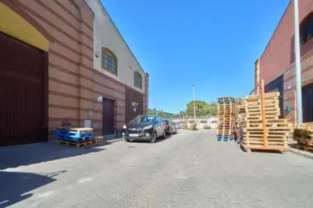 Nave industrial in vendita a Glorieta Don Antonio Páez Lobato (el Rey del Vinagre), imagen 3