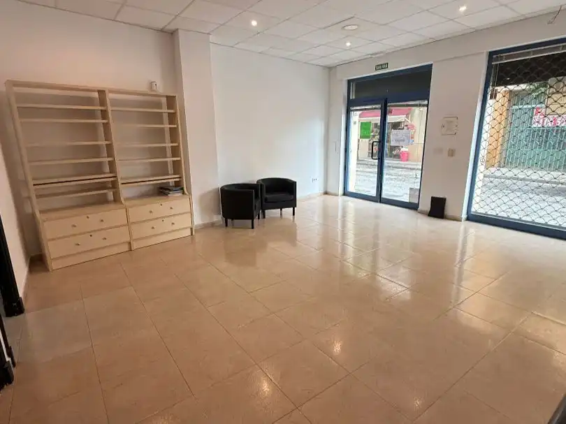 Local en venda en Jerez de la Frontera amb Aire condicionat, Parquet i Moblat