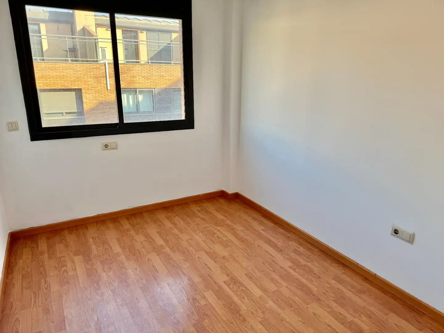 Schlafzimmer von Einfamilien-Reihenhaus zum Verkauf in Reus mit Parkett und Terrasse