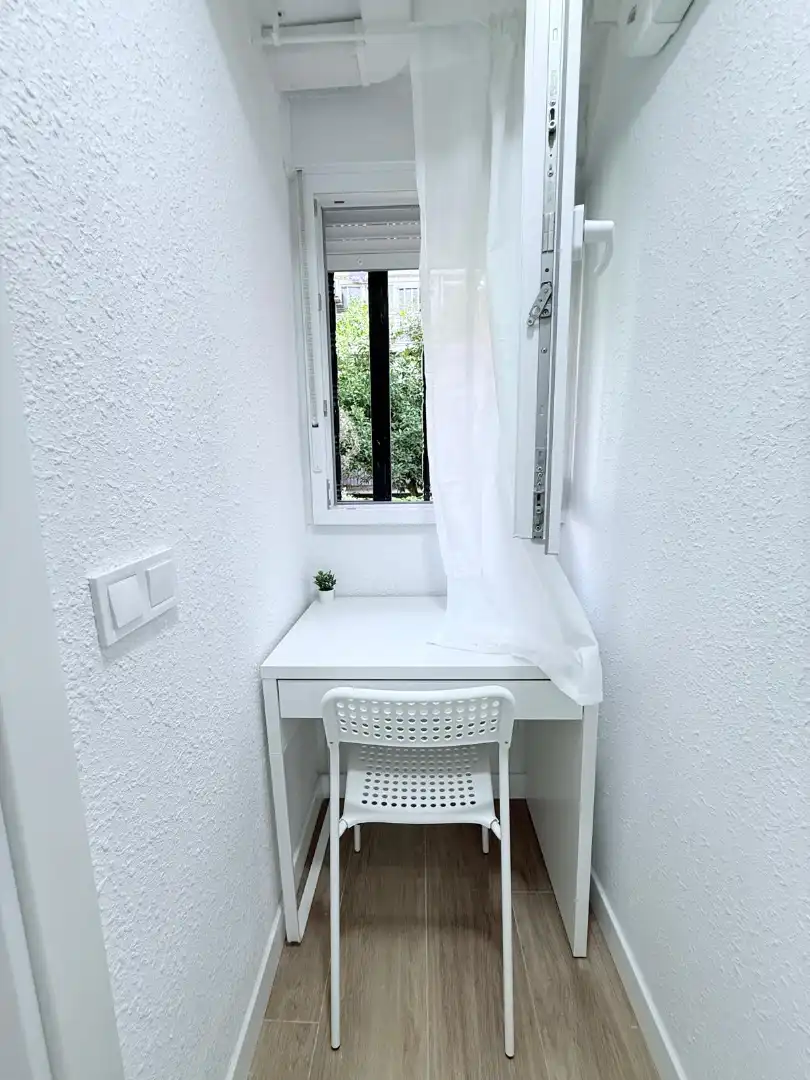 Room in Calle del Puerto del Bruch, 7, Casco Histórico de Vallecas