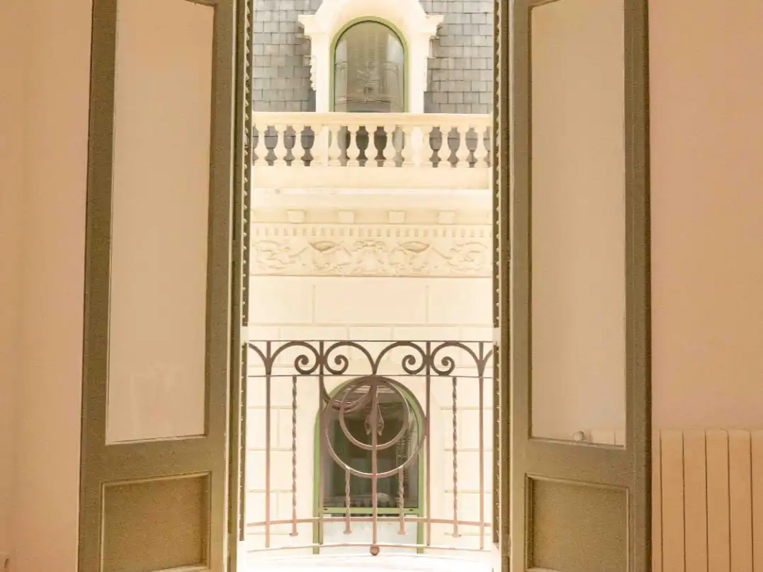 Piso con ascensor en venta en Balmes 339, imagen 2