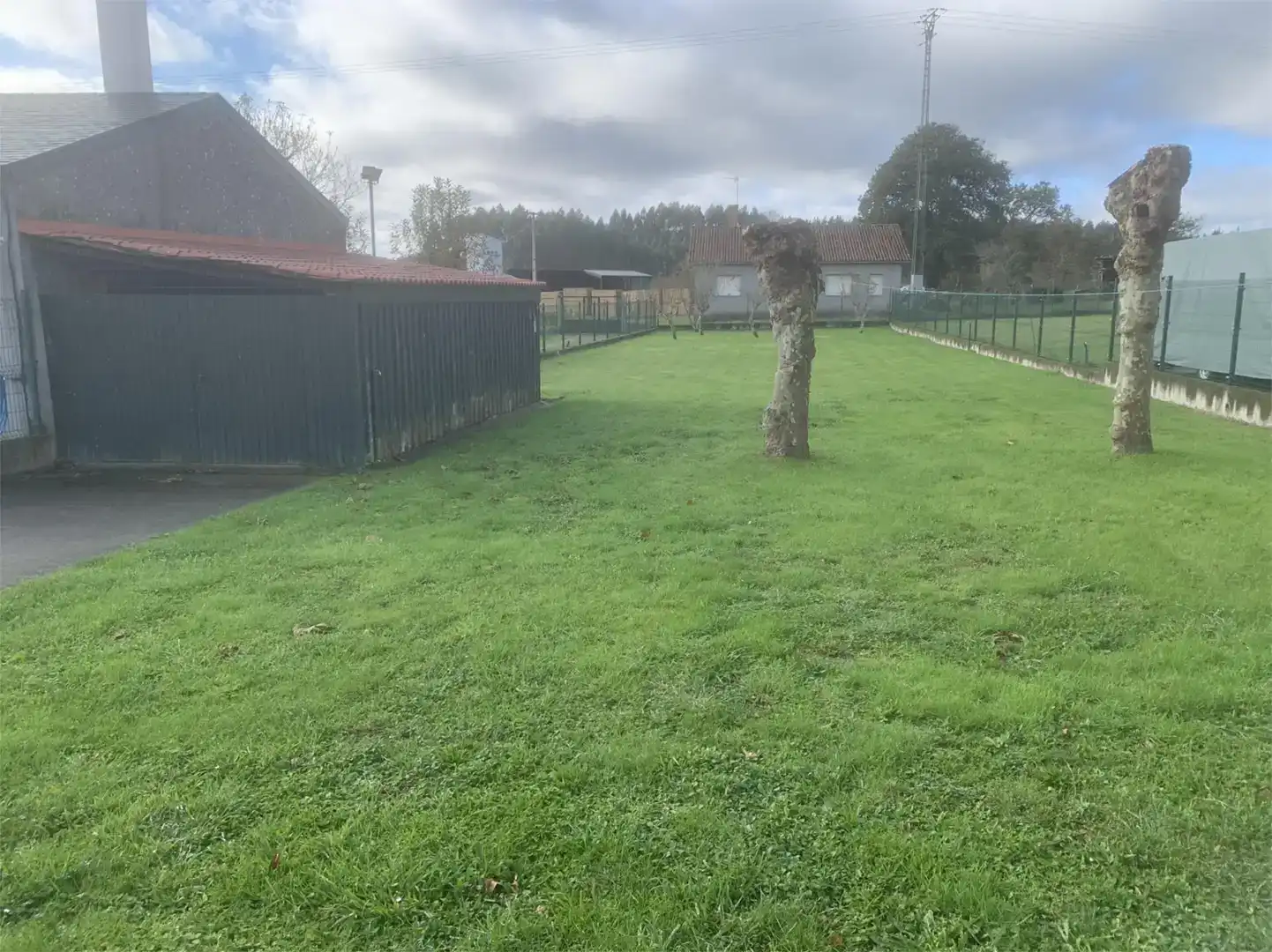 Piso en venta en Aranga con Jardín privado, Trastero y Amueblado