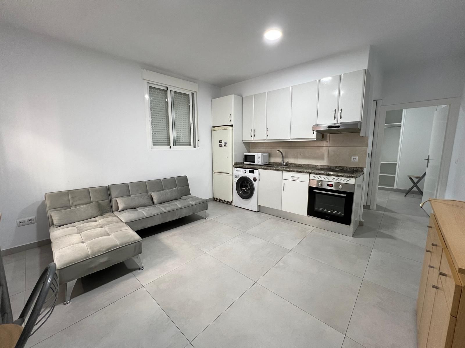 Kitchen of Flat to rent in Plasencia  with Air Conditioner