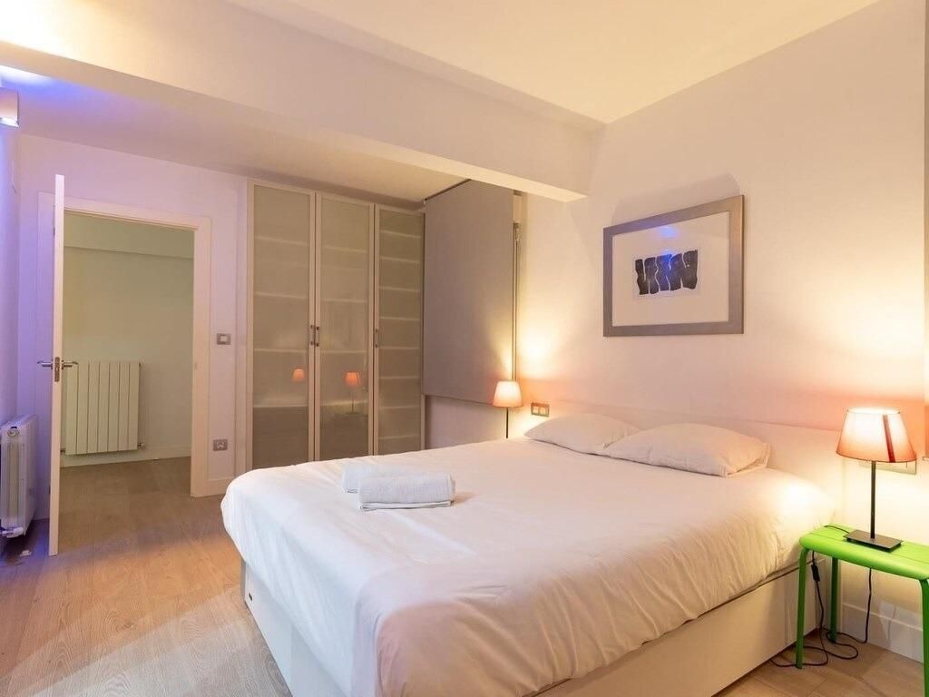 Dormitori de Apartament de lloguer en Sabadell amb Aire condicionat i Balcó