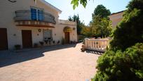 Exterior view of House or chalet for sale in  Albacete Capital  with Air Conditioner, Heating and Private garden