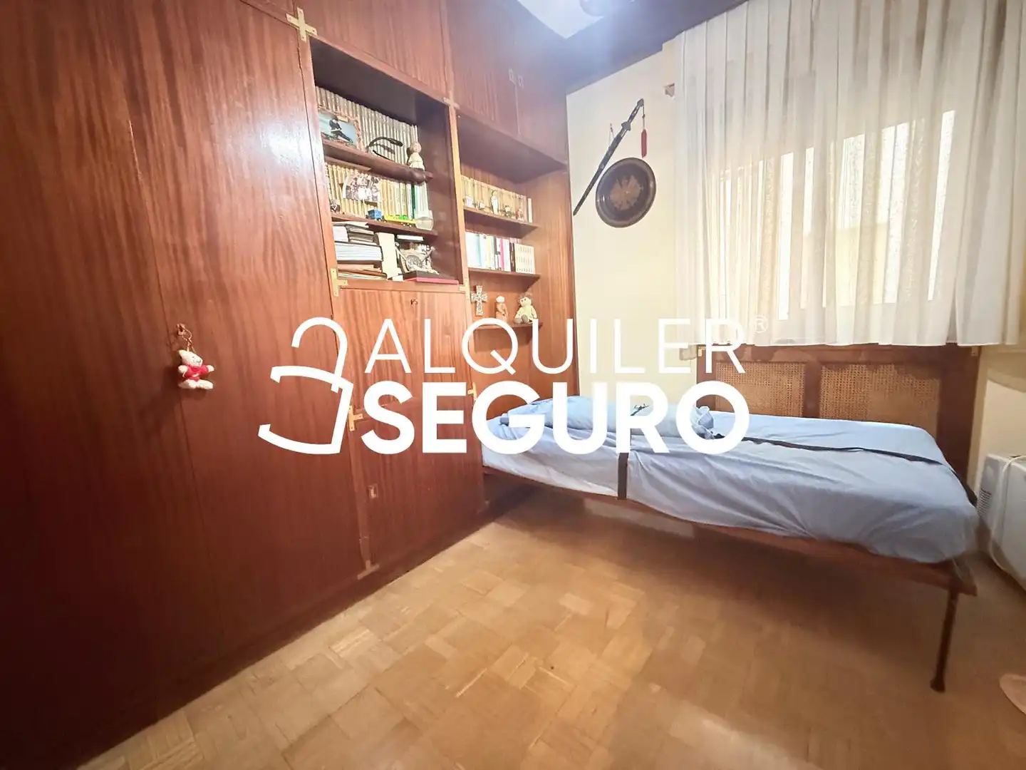 Habitación de Piso de alquiler en Chamberí