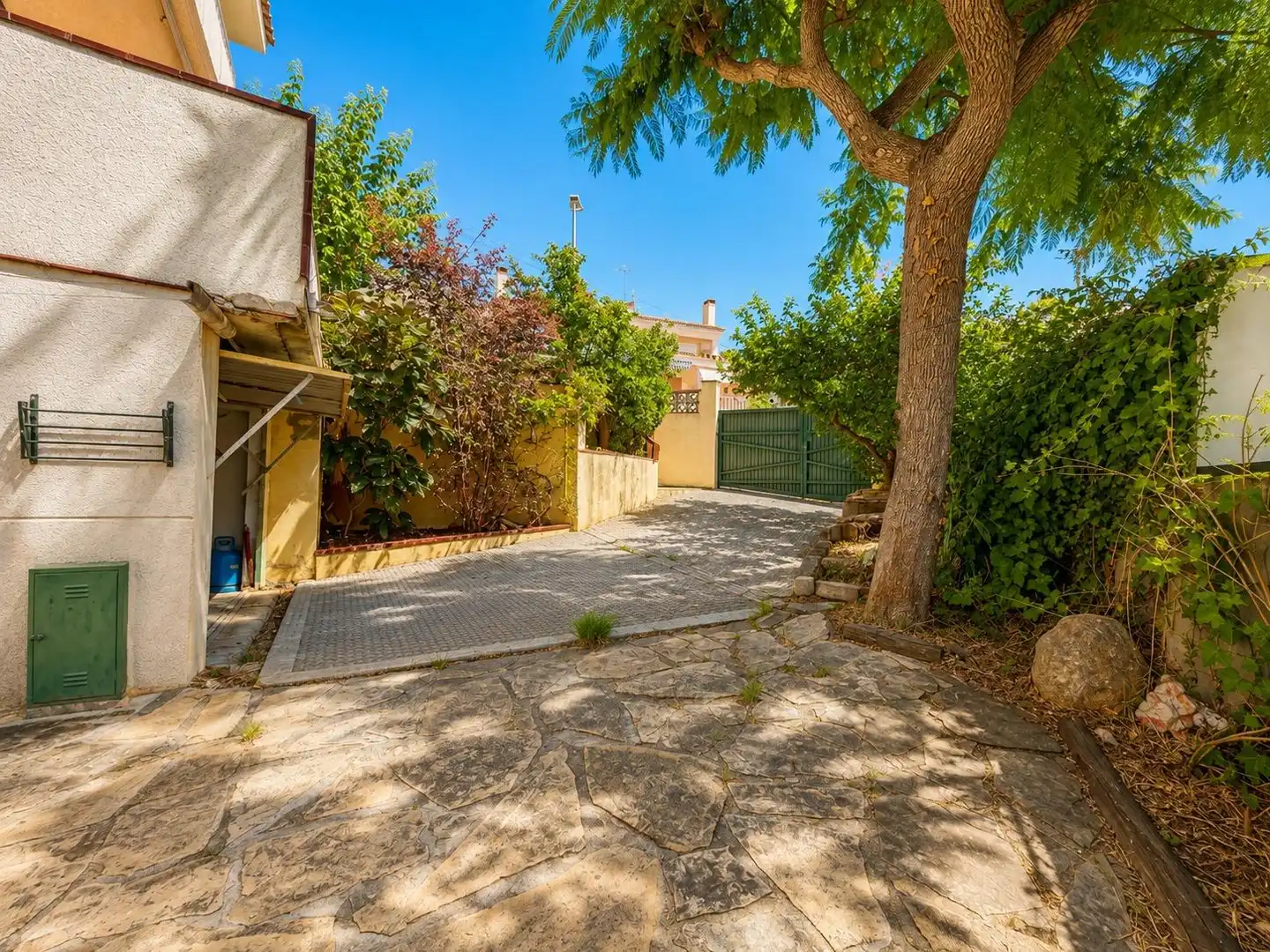 Vista exterior de Casa adosada en venta en Salou con Calefacción, Jardín privado y Terraza