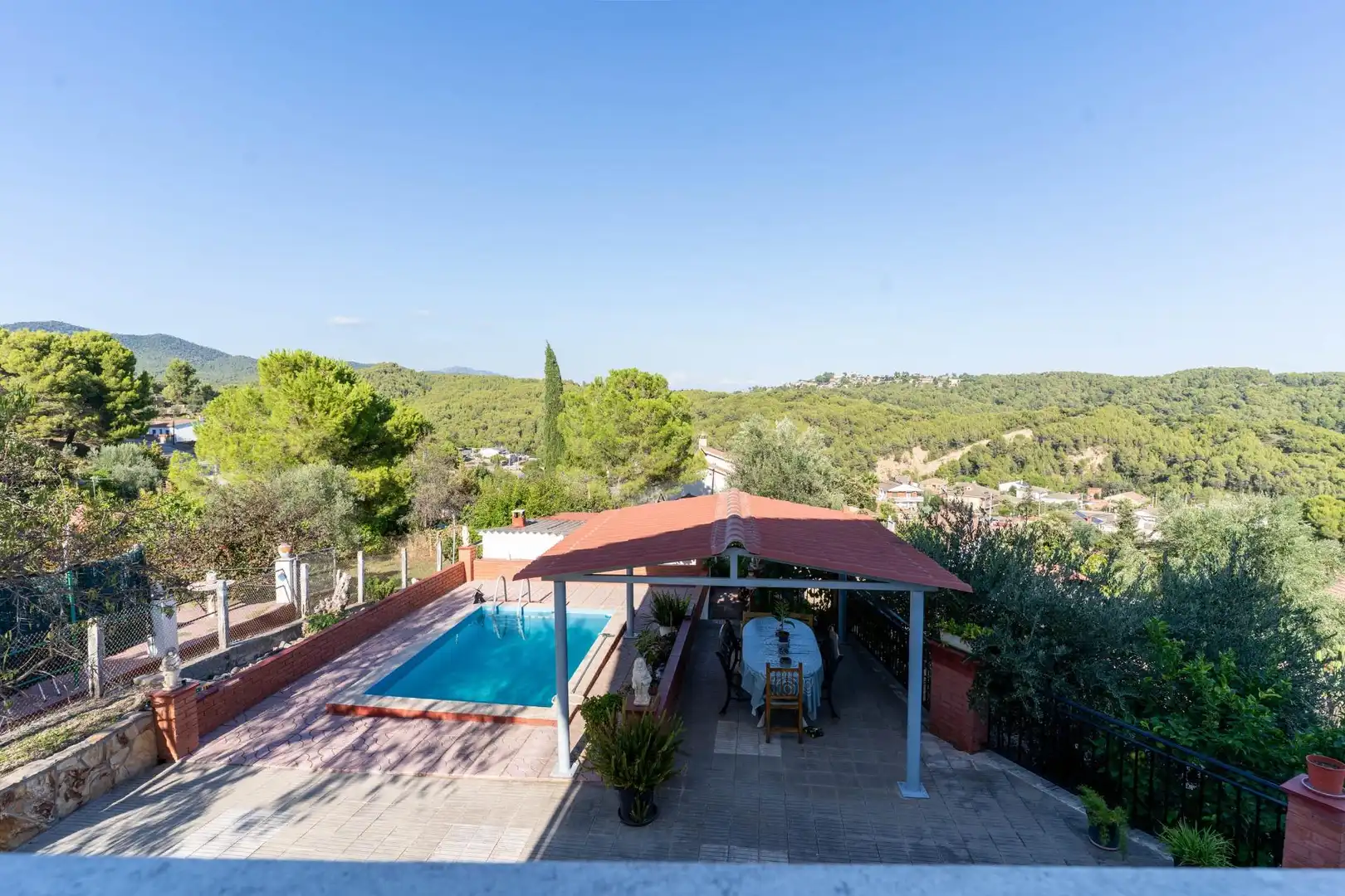 Piscina de Casa o chalet en venta en Olesa de Montserrat con Calefacción, Trastero y Piscina