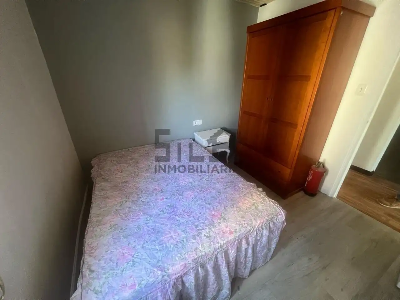 Dormitori de Casa o xalet en venda en Coles amb Calefacció, Traster i Moblat