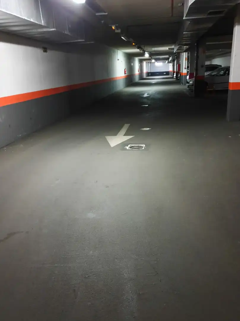 Parking of Garage for rent in Madrid