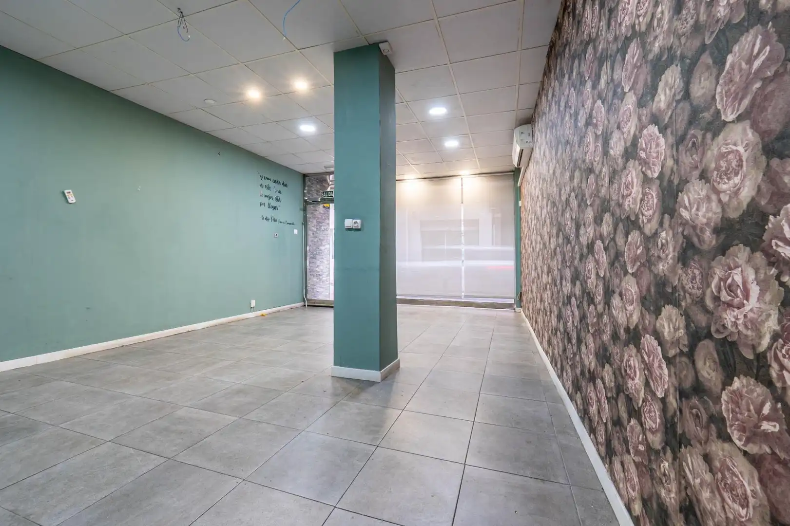 Local en venta en Armilla con Aire acondicionado