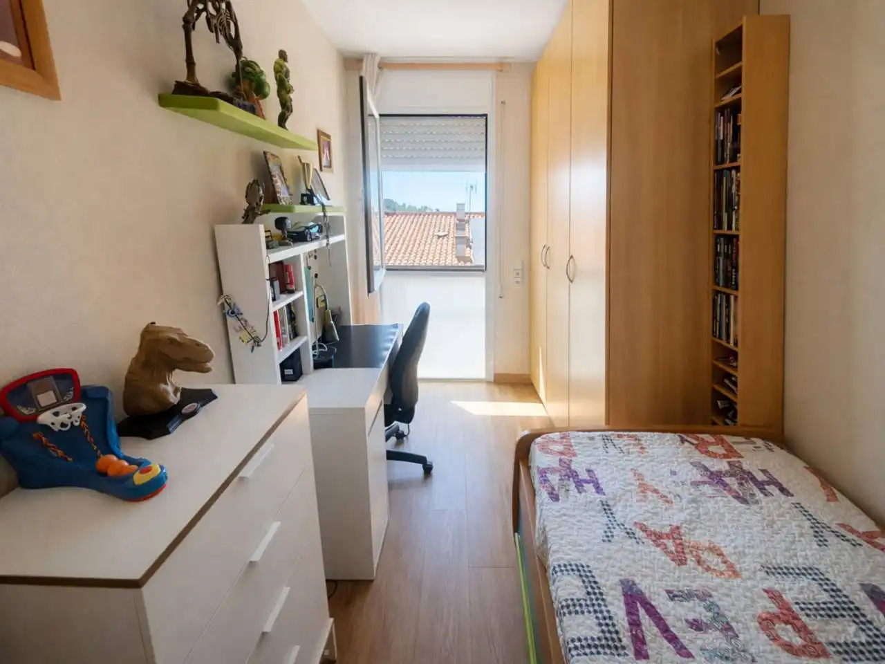 Bedroom of Houses for sale in Castellar del Vallès  with Air Conditioner, Heating and Private garden