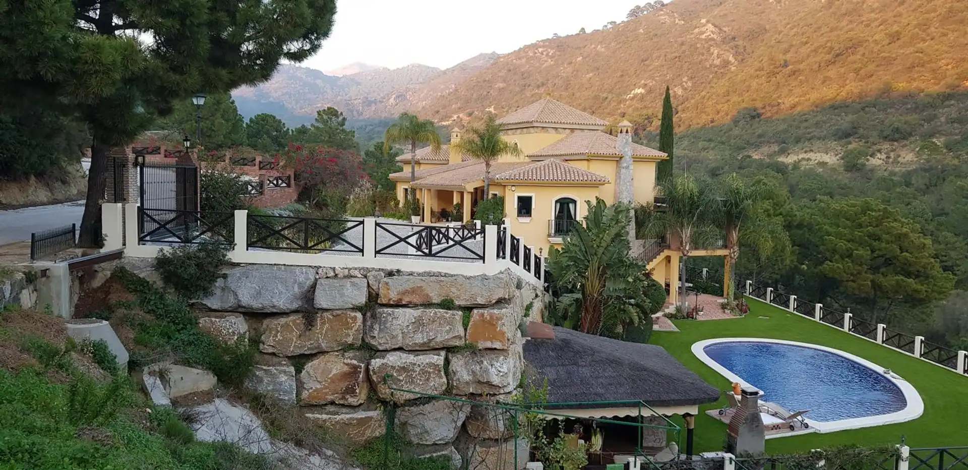 Chalet en venta en Benahavís pueblo