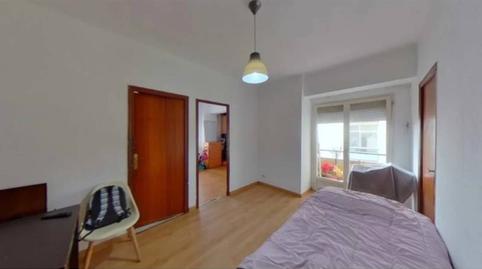 Foto 3 de Piso en venta en Calle Pont del Treball Digne, La Verneda i la Pau, Barcelona