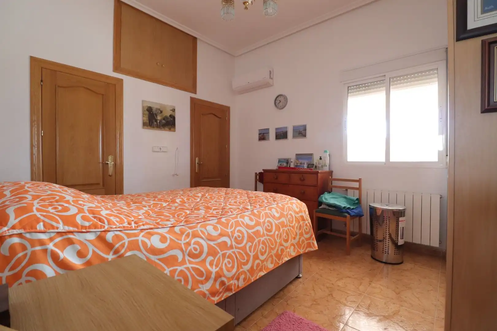 Bedroom of Houses for sale in Albatera  with Community pool
