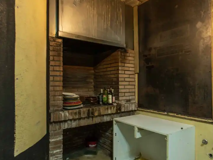 Cuina de Local en venda en Oleiros amb Aire condicionat
