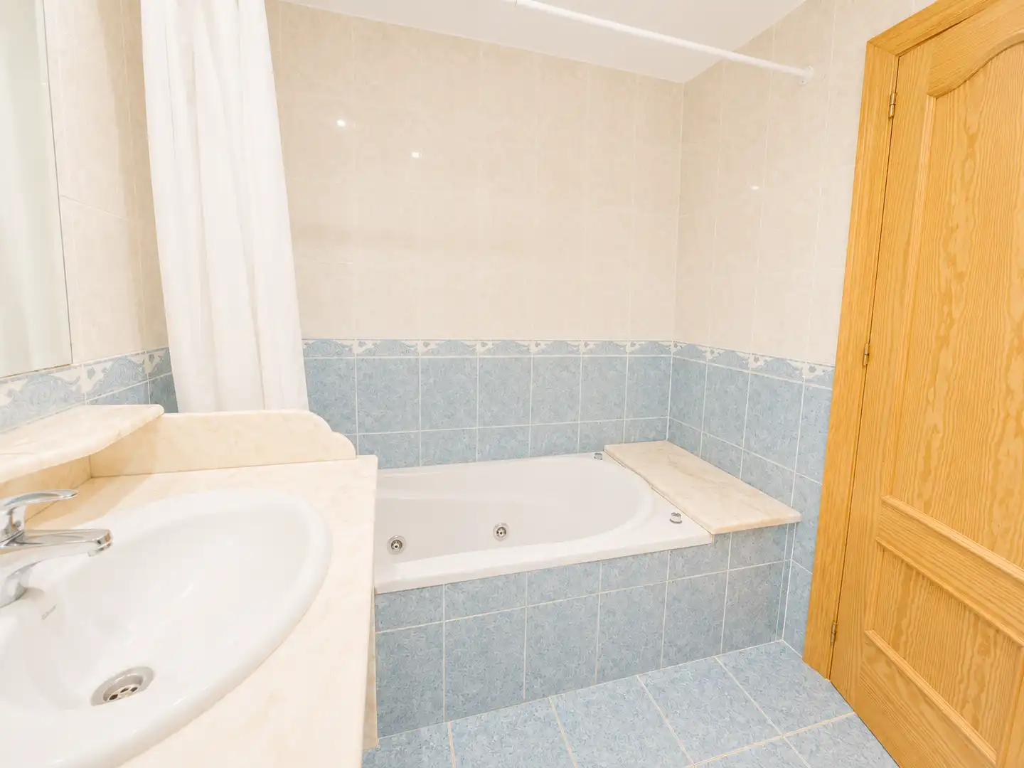Bany de Pis en venda en Altea amb Aire condicionat i Terrassa