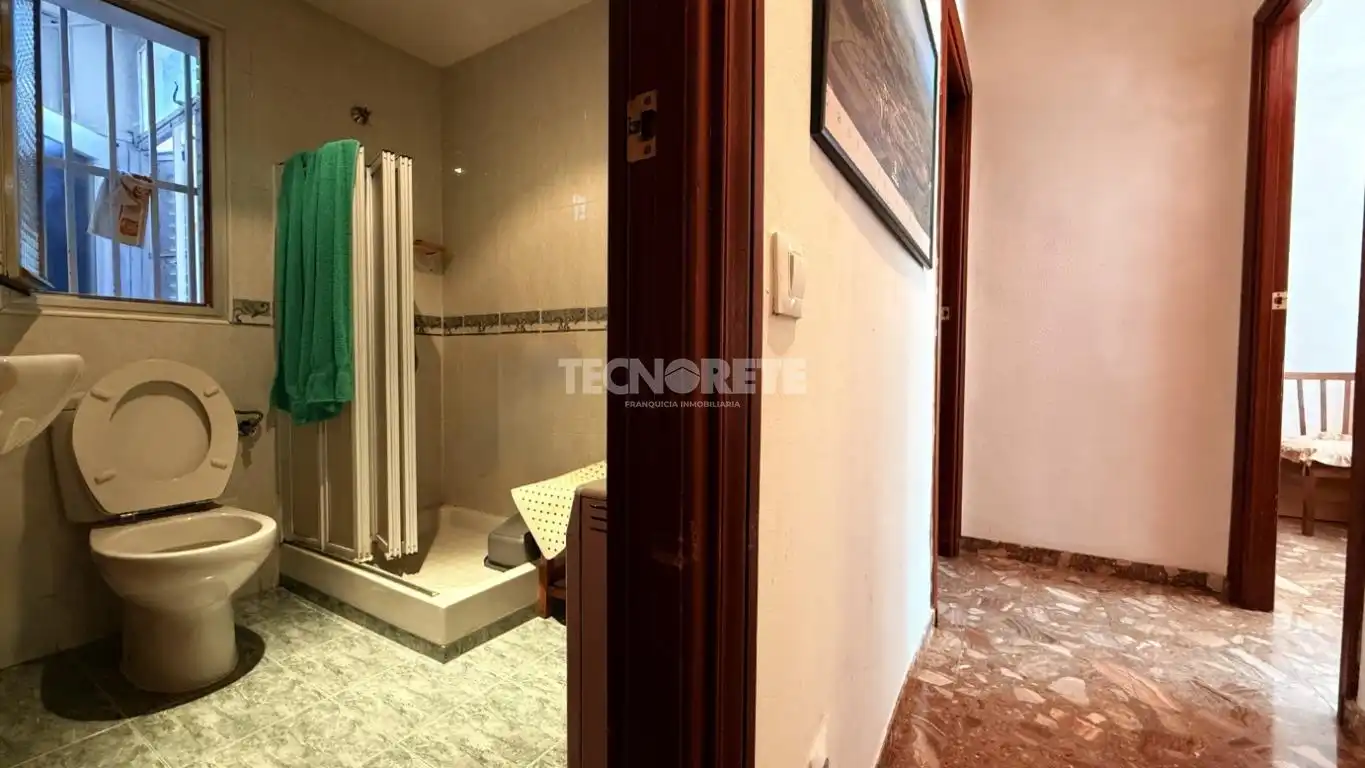 Habitación de Piso en venta en Guadalajara con Calefacción y Balcón
