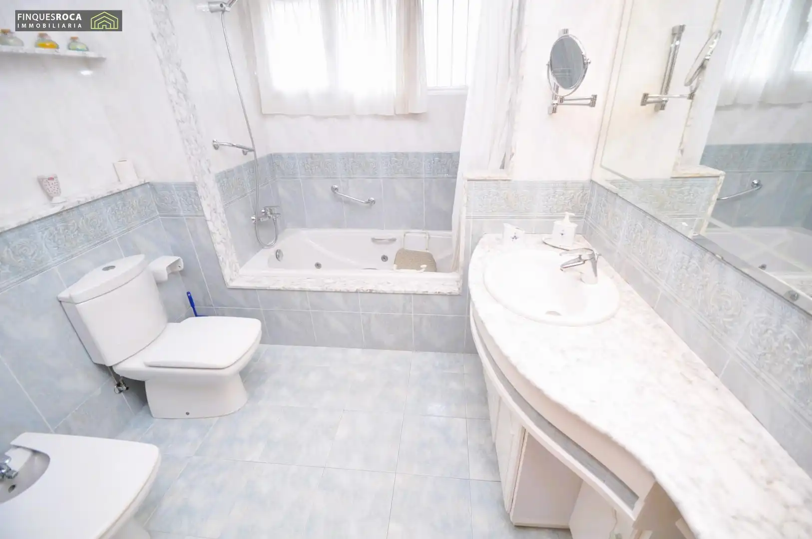 Baño de Piso en venta en La Ràpita con Aire acondicionado, Calefacción y Terraza