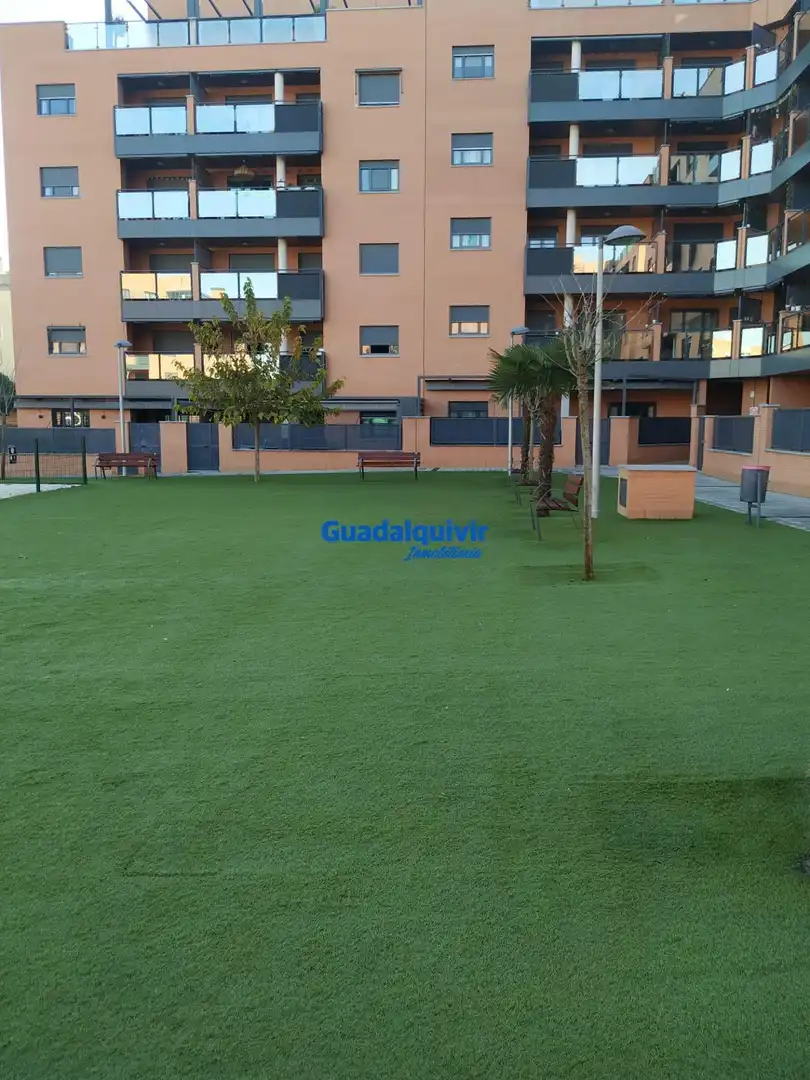 Jardín de Piso en venta en Montequinto con Aire acondicionado, Jardín privado y Terraza
