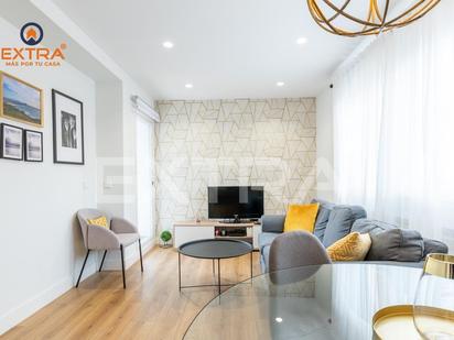 Living room of Flat for sale in  Madrid Capital  with Air Conditioner and Terrace