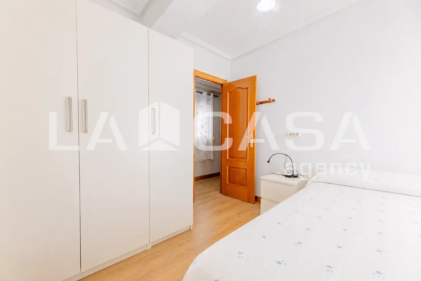 Habitación de Piso en venta en Valencia con Balcón