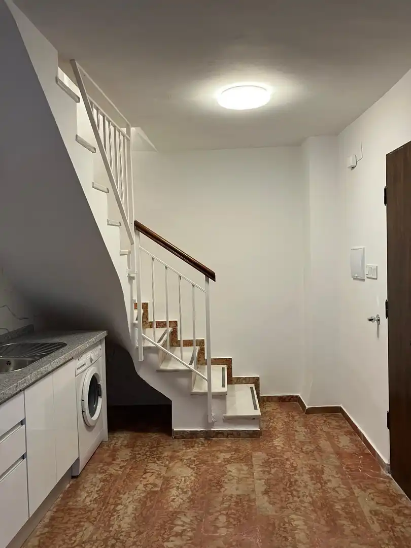 Einfamilien-Reihenhaus zur Miete in Granada