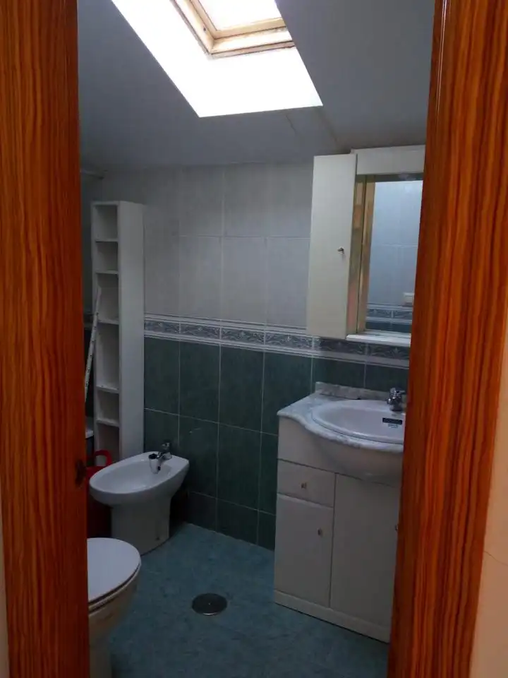 Badezimmer von Wohnung zur Miete in Jarandilla de la Vera mit Klimaanlage und Terrasse