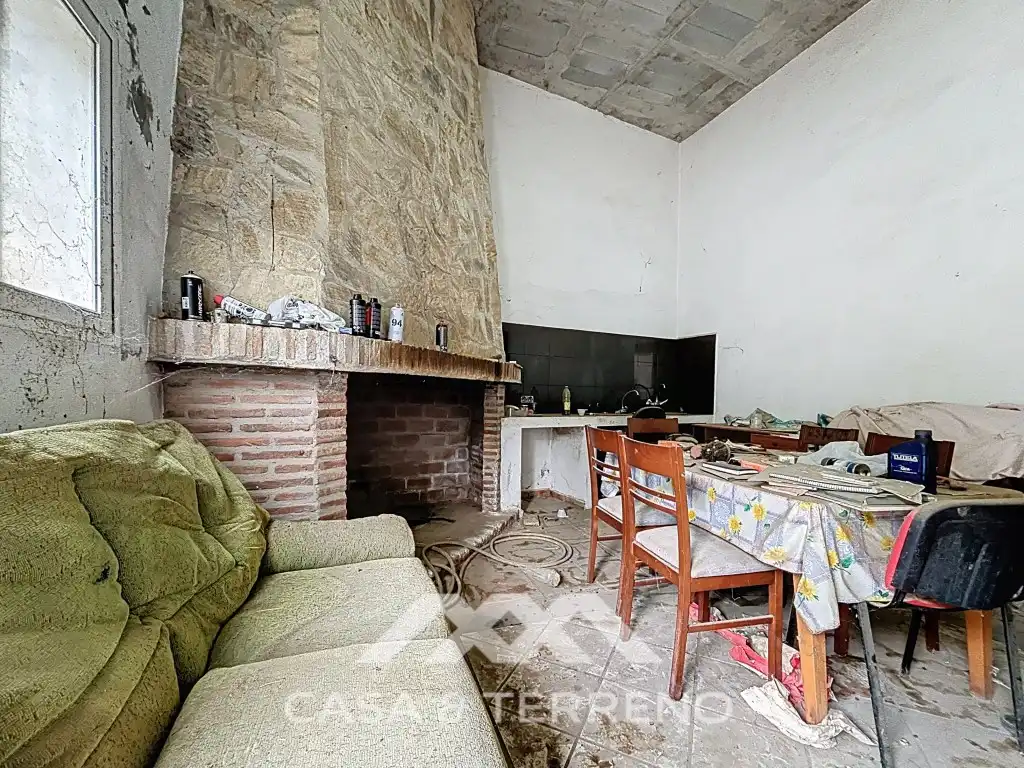 Wohnzimmer von Fabrikhallen zum Verkauf in Arenas