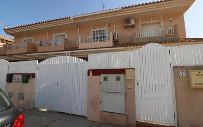 Vista exterior de Casa o xalet en venda en San Javier amb Calefacció i Jardí privat