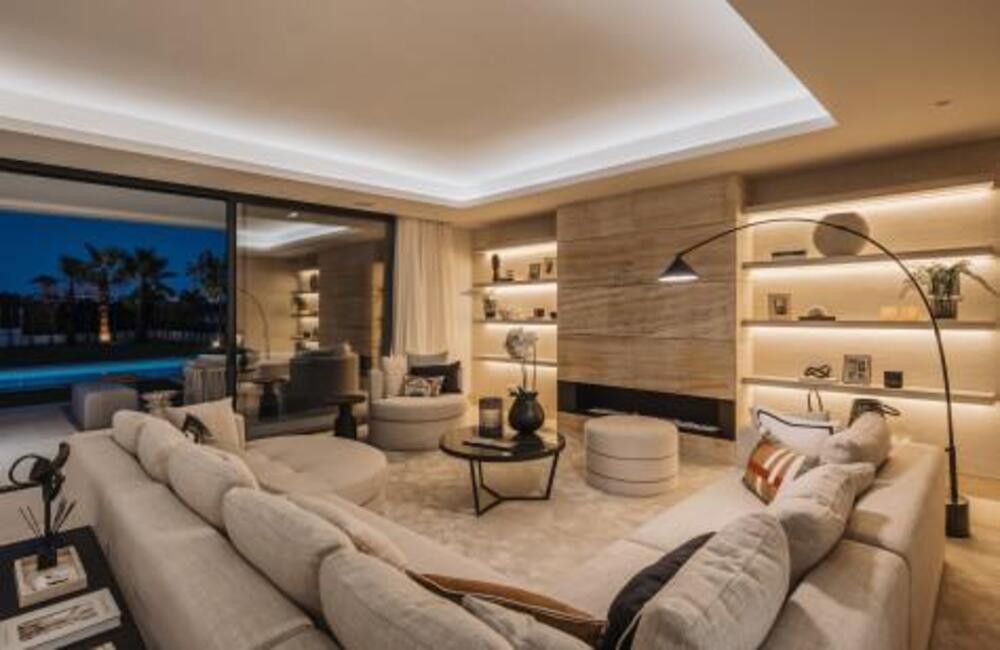 Sala d'estar de Casa o xalet en venda en Marbella amb Aire condicionat, Terrassa i Traster