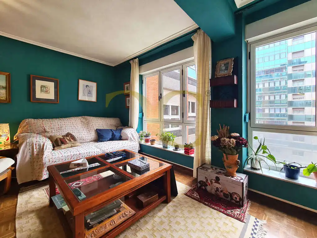 Sala de estar de Piso en venta en Gijón  con Calefacción, Jardín privado y Trastero