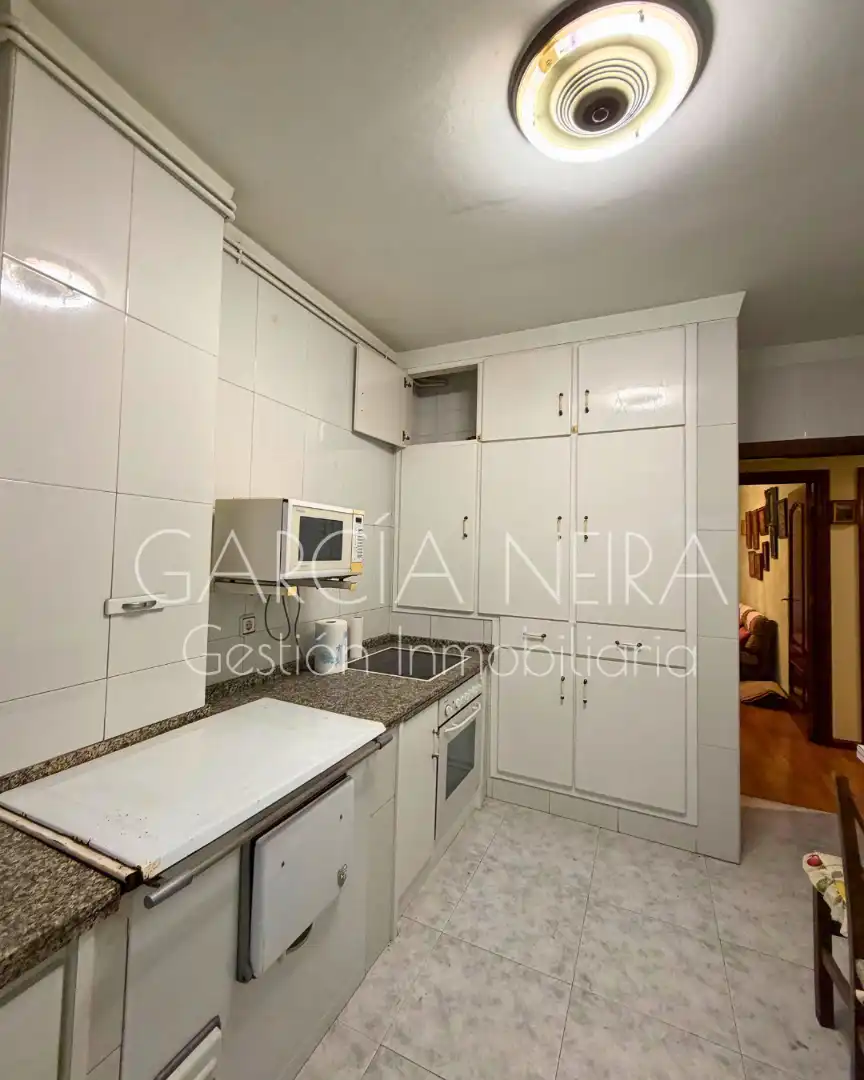 Cocina de Piso en venta en Gijón  con Calefacción, Parquet y Amueblado
