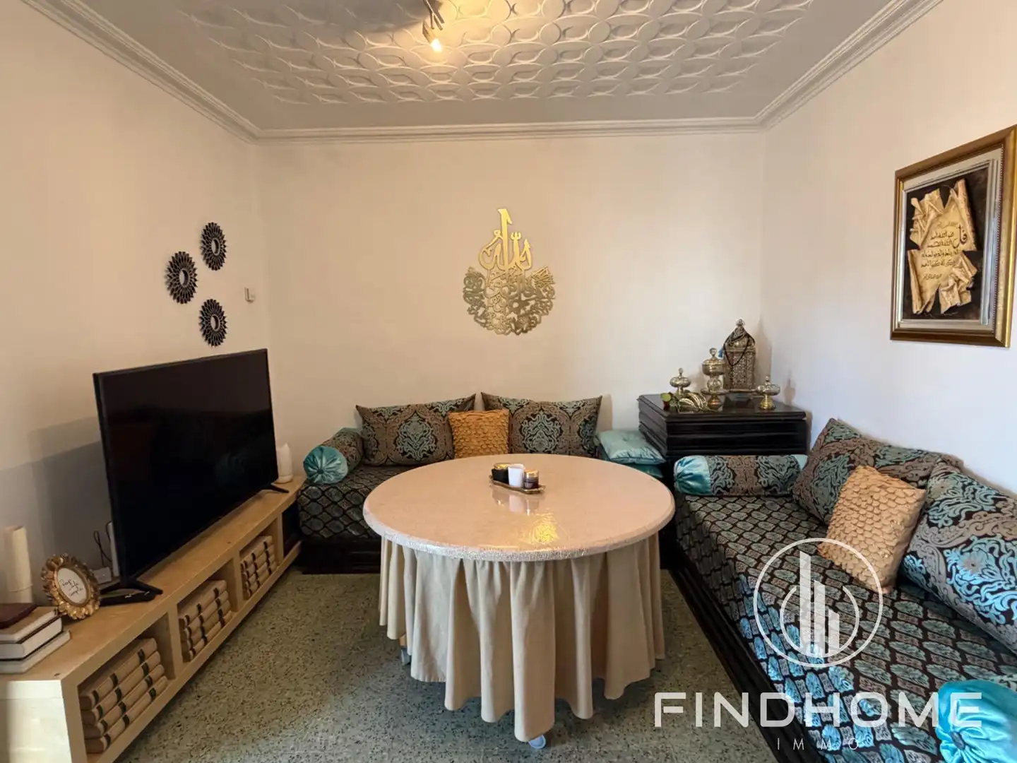 Sala de estar de Casa adosada en venta en Olot con Calefacción y Trastero