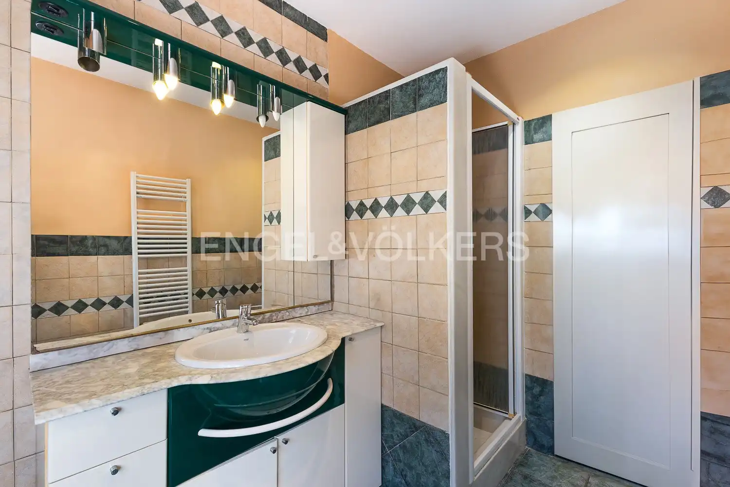 Bathroom of Houses for sale in Dénia  with Air Conditioner, Heating and Private garden