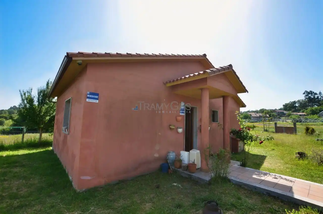 Vista exterior de Casa o xalet en venda en Tomiño amb Calefacció i Jardí privat