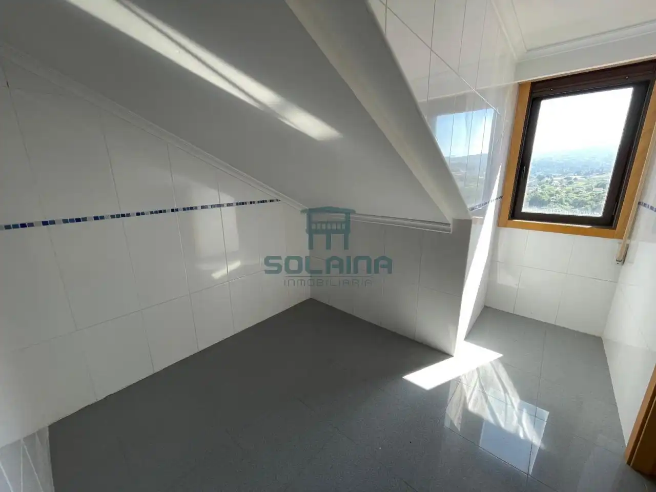 Ático en venta en San Cibrao das Viñas con Calefacción