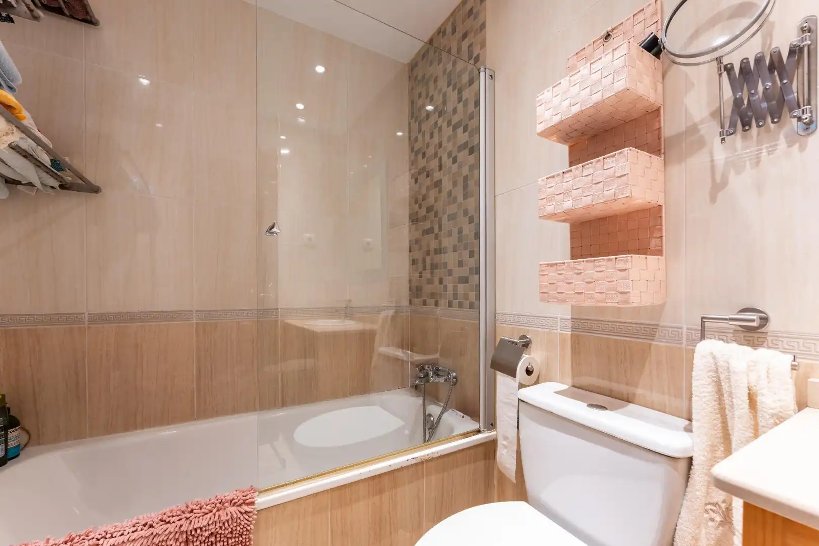 Bathroom of Attic for sale in Rincón de la Victoria  with Air Conditioner, Heating and Terrace