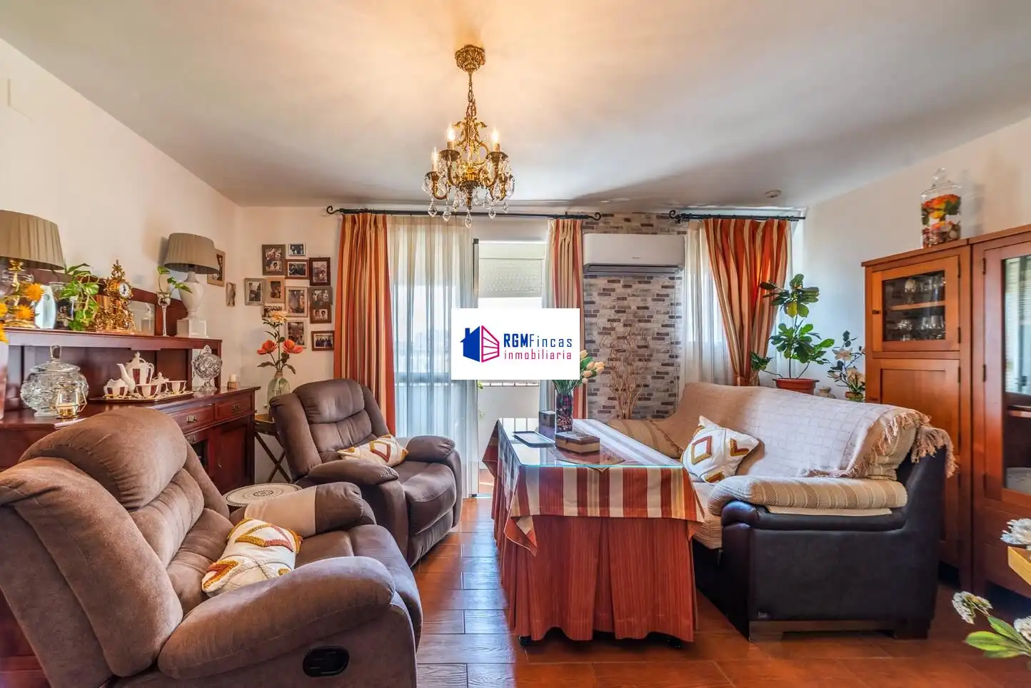 Living room of Flat for sale in  Sevilla Capital  with Air Conditioner and Terrace