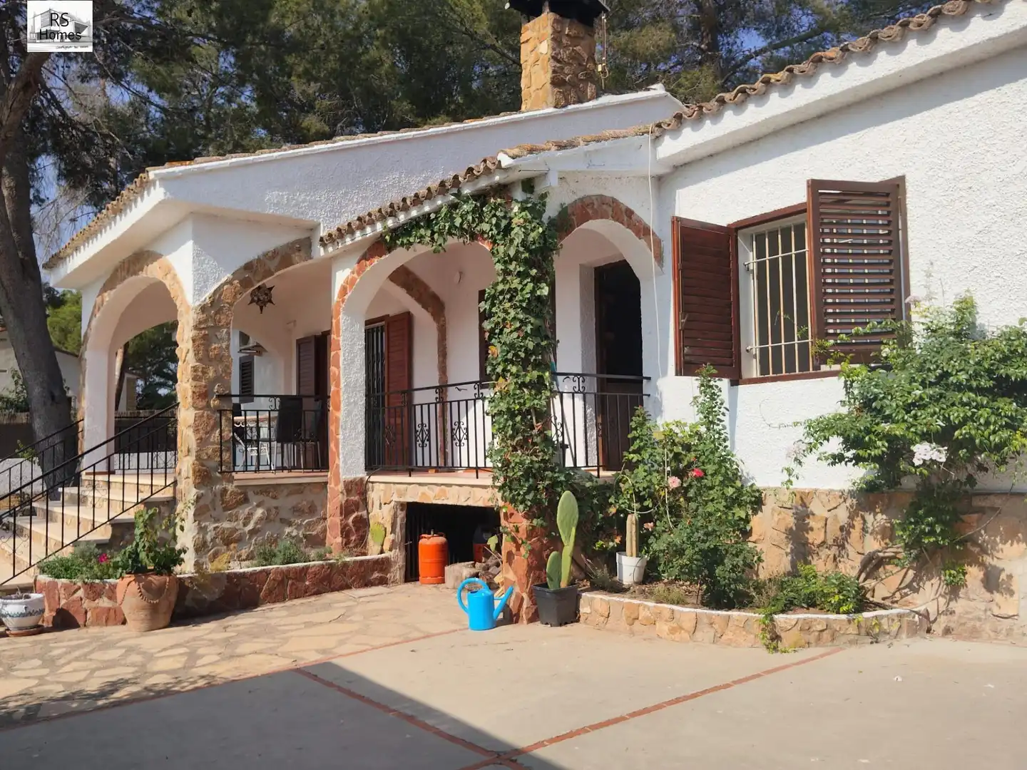 Vista exterior de Casa o chalet de alquiler en L'Eliana con Aire acondicionado, Calefacción y Jardín privado
