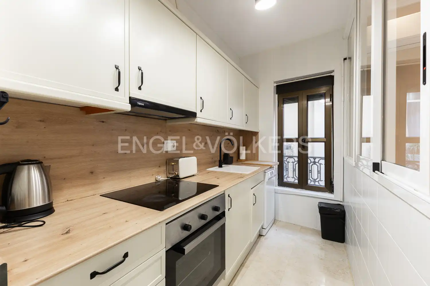 Cocina de Piso en venta en Valencia con Aire acondicionado, Calefacción y Balcón
