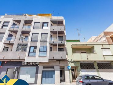 Apartamento con balcón en venta en Centro