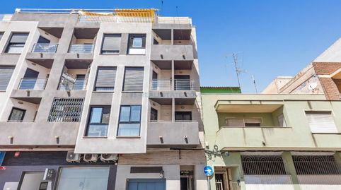 Apartamento con balcón en la provincia de Alicante, en Torrevieja. 2 habitaciones | 82 m² | 900 metros del mar