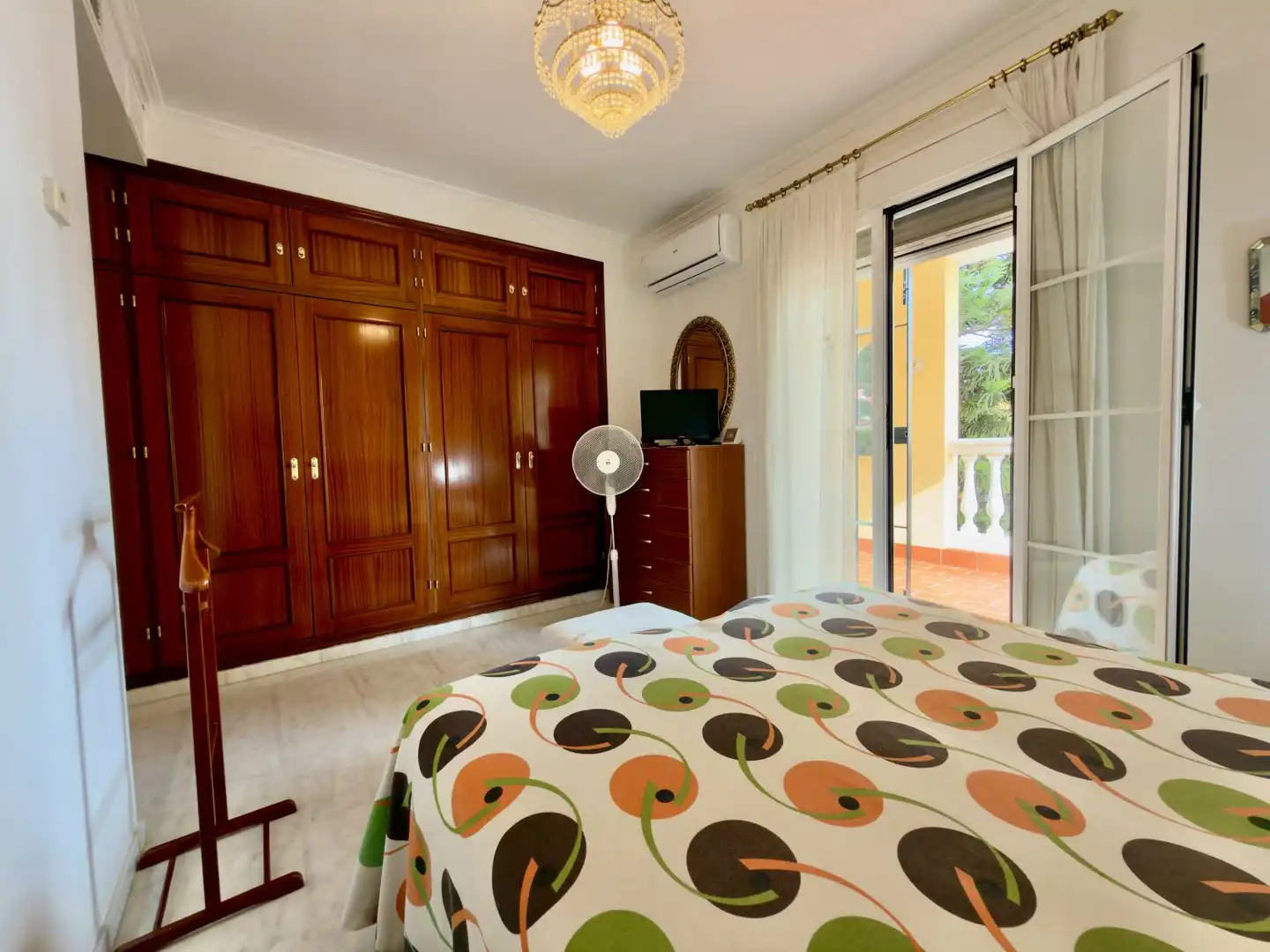 Habitación de Casa o chalet en venta en Mairena del Aljarafe con Aire acondicionado, Calefacción y Terraza