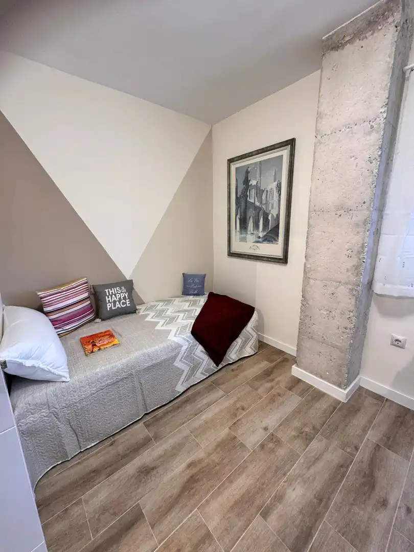 Bedroom of Flat for sale in Málaga  with Air Conditioner, Terrace and Furnished